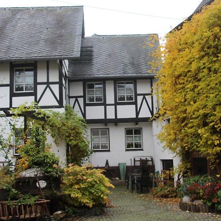 Ferienhaus Haus Am Puetz Wintrich Luaran gambar
