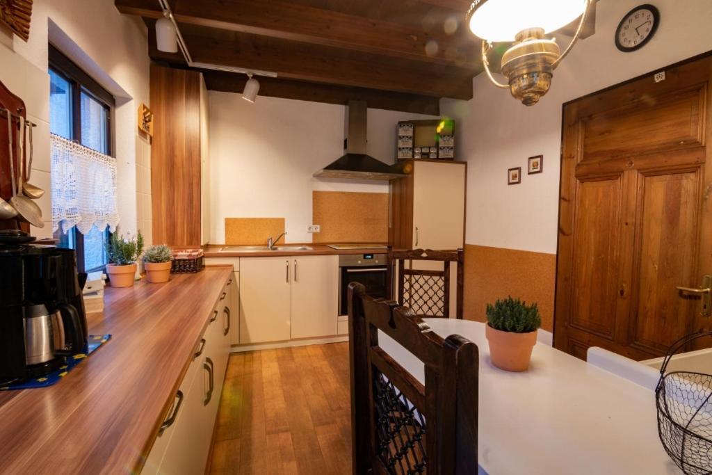 Ferienhaus Haus Am Puetz Wintrich Luaran gambar